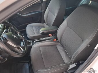 Škoda Rapid Spaceback 1.2TSi 77kW CZ 2014 - 10