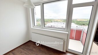 Pronájem bytu s garážovým stáním 1+1 41 m², Znojmo, ul. Kosm - 10