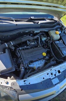 Opel Astra 1.4i 16V - 10