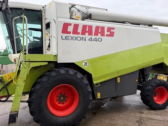 Claas Lexion 440 V660 - 10