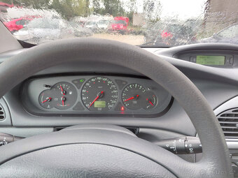Citroen C5 2.0 HDi 138000 km - nové čerpadlo - 10