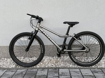 Kolo Rascal 20, barva Titanium - 10