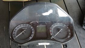 Škoda Octavia 2 - náhradní díly - 10