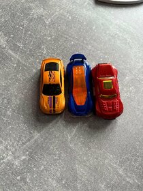 Hot Wheels Padajícíc věž+3 autíčka - 10