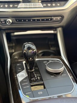 2020 BMW 320d Touring XDrive 140kW AT - 10