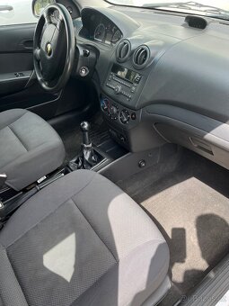 Chevrolet Aveo - 10