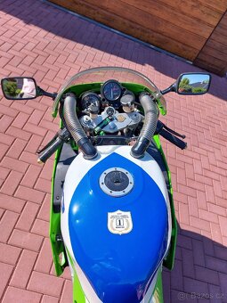 Kawasaki ZXR 750 H1 - 10