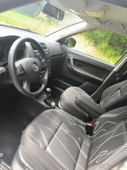 Škoda fabia 2 combi 1.2 tsi 63kw,111tkm,1 majitel,Top výbava - 10