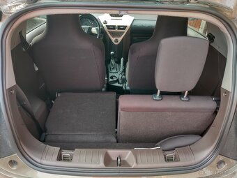 Toyota iQ N-Collection, vzácná 700ks Edice Belgické Čokolády - 10