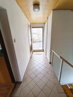 Rodinný dům 4+1 s garáží, terasou a zahradou – Lipník n. B. - 10