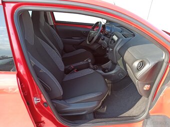 TOYOTA AYGO 1.0VVT-i 53kW - 10