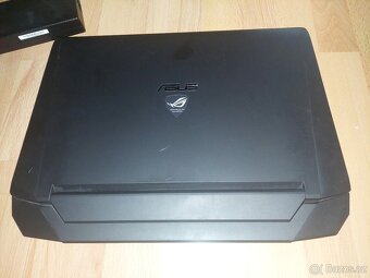 NEFUNKČNÍ herní notebook ASUS G750 - Intel Core i7 - 10