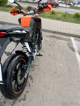 KTM DUKE 125 - 10