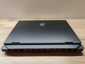 18"_2K_MSI RAIDER A18HX_R9-7945HX3D_32GB_2TB_RTX 4090 16GB - 10