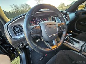 Dodge Charger 5.7 R/T Plus Black Night - 10