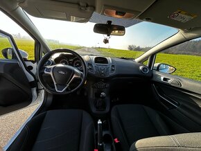 Ford Fiesta 1.25 / r.v. 2016 / pěkný stav / nízký nájezd - 10