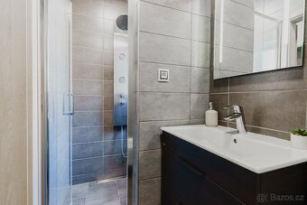 Byt 3+kk o výměře 54m2 se společnou zahradou ,Sládkova - Sva - 10