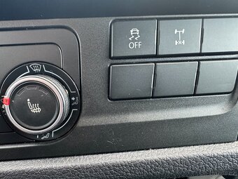 T6 4x4 2,0 Tdi 110kW L2H2 dílna MĚNIČ 230V uzávěrka - 10