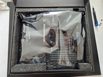 Gigabyte Z690 AORUS Master – kompletní originál balení - 10
