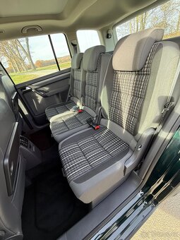 VW Touran 2.0TDi 103kw,ALU,tažné,webasto,pano,7mist - 10