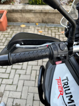 Triumph Tiger 800 2011 - 10