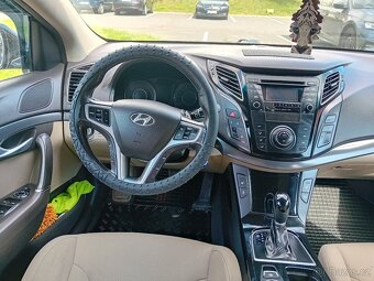 HYUNDAI i40 1.7 CRDI 2014 ČR AUTOMAT - 10