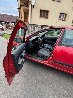 Nissan almera - 10