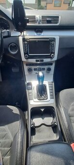 Volkswagen Passat 2.0 TDI 130kW DSG HIGHLINE - 10