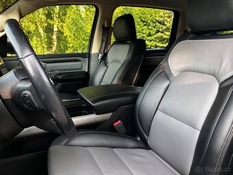 Dodge Ram 1500 5.7 V8 HEMI - 4x4 - RAM BOXY - NEBOURANÝ - 10