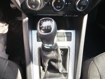 Octavia III 2,0TDi 110KW ELEGANCE 2015 NAVI  VYHŘ.SEDA  ALU - 10