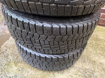 Sada pneu 205/55/16, cena za sadu 3000,- Kč - 10