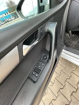 Volkswagen Passat 1.4 CNG + benzín 2012 - 10