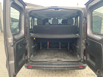 RENAULT TRAFIC BUS 9 MIEST - 10
