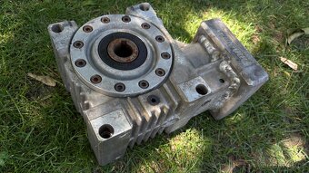 Elektromotor třífázový 380/220V s převodovkou různé - 10
