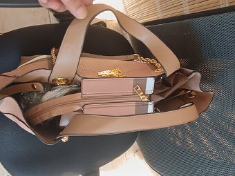 Kabelka Burberry 2 barvy - 10