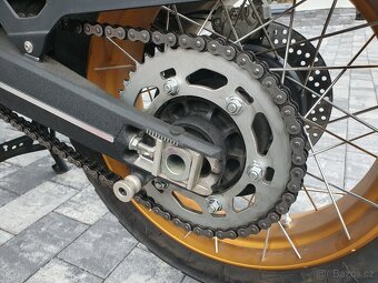 QJ MOTOR SRT 800 SX - 10