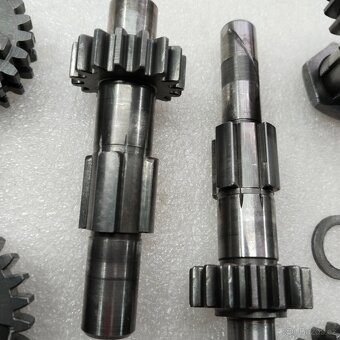 MANET 90 PŘEVODOVKA ORIGINÁL - 10