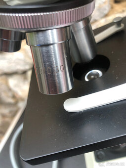 Profi neměcký mikroskop Hertel a Reuss Kessel s přisvítem - 10