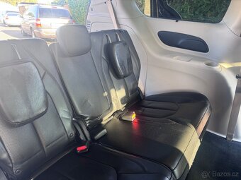 Chrysler Pacifica 3,6 RU Touring L Kůže 2018 DPH - 10
