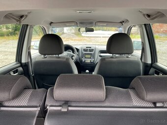 Kia Sportage II 2.0 16V 104 kW 4x4 - 10