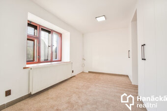 Prodej rodinného domu u Šternberka - 10