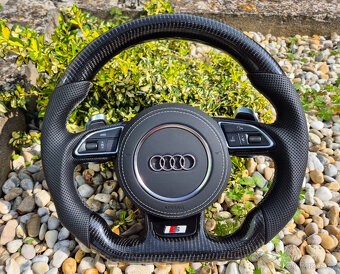 RS AUDI VYHRIEVANY KARBONOVY VOLANT S RS PADLAMI - 10