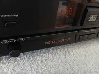 LUXMAN D-103u - HIGH-END VACUUM TUBE CD PLAYER - 10