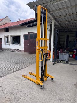 Vysokozdvižný vozík SDJ1025 - 10