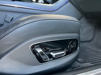 Audi A8 55TFSI 250kW Tiptronic Quattro MATRIX TAŽNÉ SERVO - 10