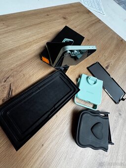 Prodám Samsung Galaxy Z Flip 6 - 10