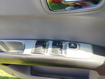 Mitsubishi L200 2.5 did 100kw - 10