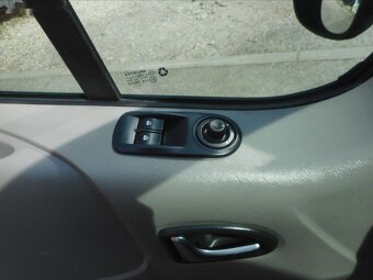Renault Trafic,2,0 DCi 9 Míst - 10