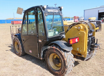 Teleskopický vysokozdvižný vozík Caterpillar TH255, rok výro - 10
