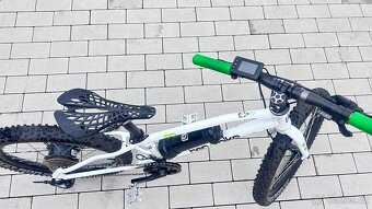 Prodám dětské elektrokolo - 10